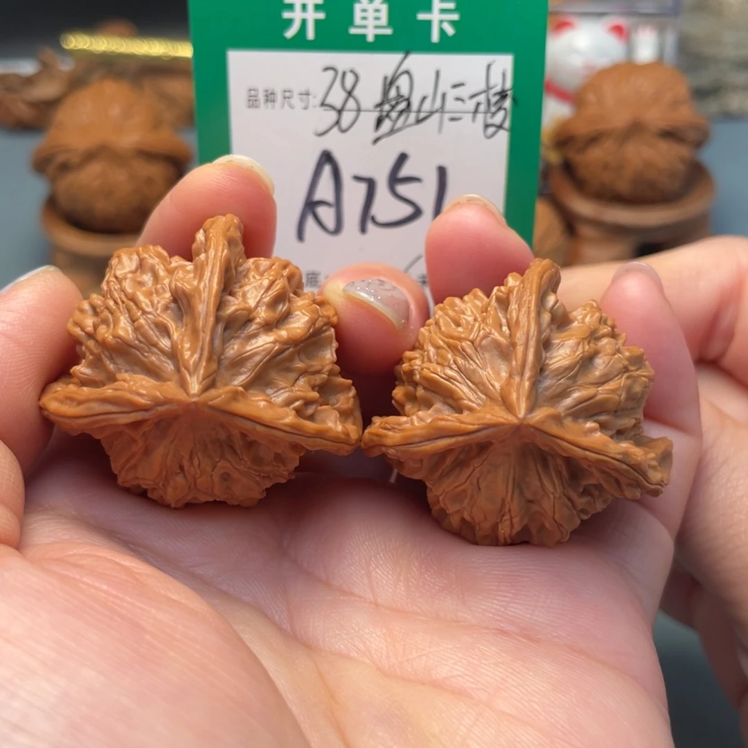 吊坠桃核文玩核桃