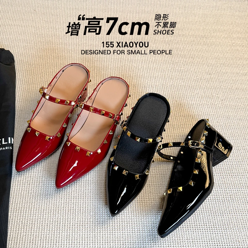 红色包头半拖鞋女外穿2025新款尖头粗跟软底外穿法式高跟凉拖鞋女