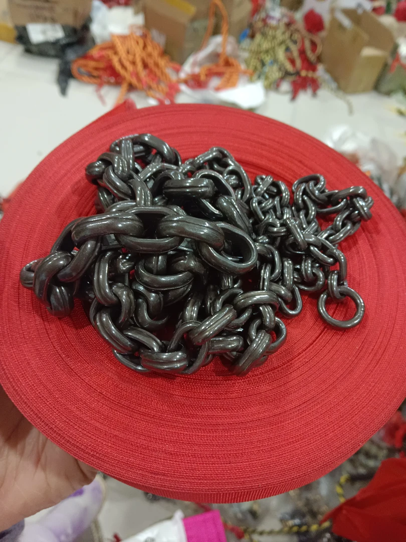 高速轴承钢1.2斤链子，红色伞带鞭稍一盘1.6麒麟鞭