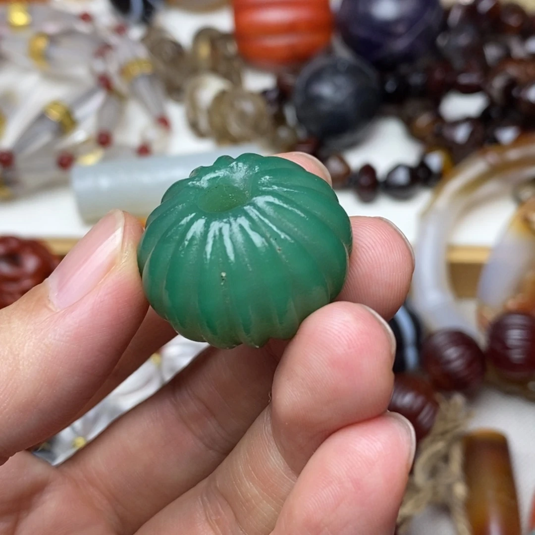 未镶嵌颈饰玛瑙/玉髓