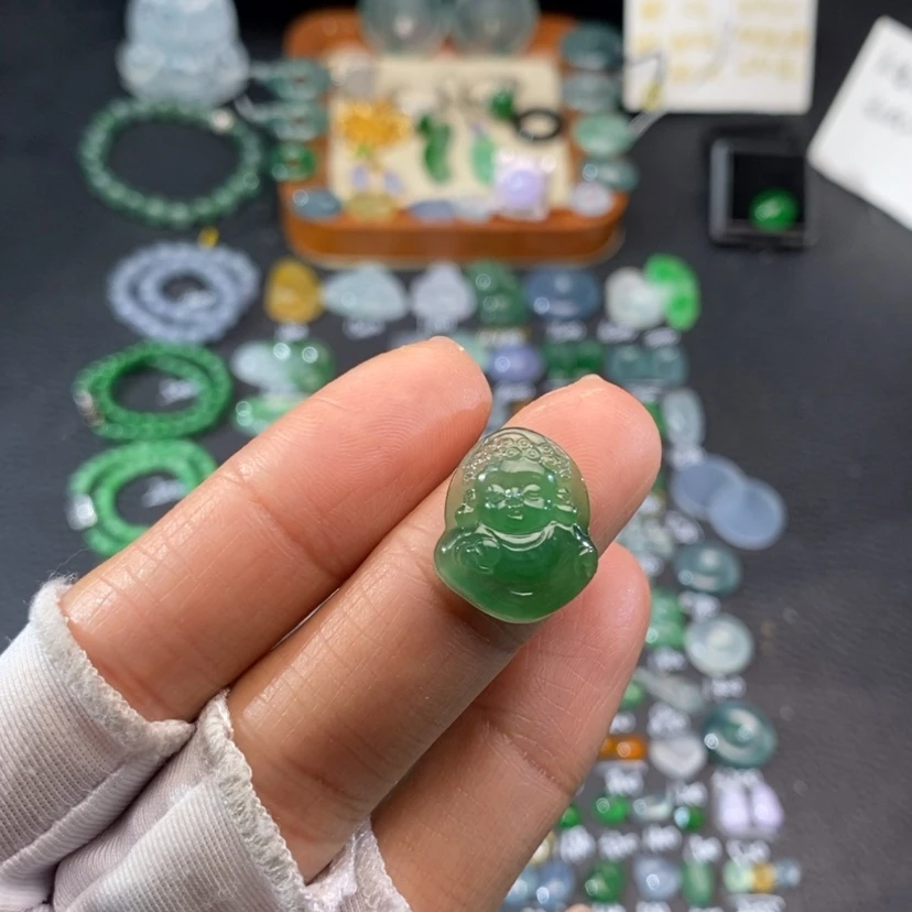 【闪购商品】翡翠挂件未镶嵌佛
