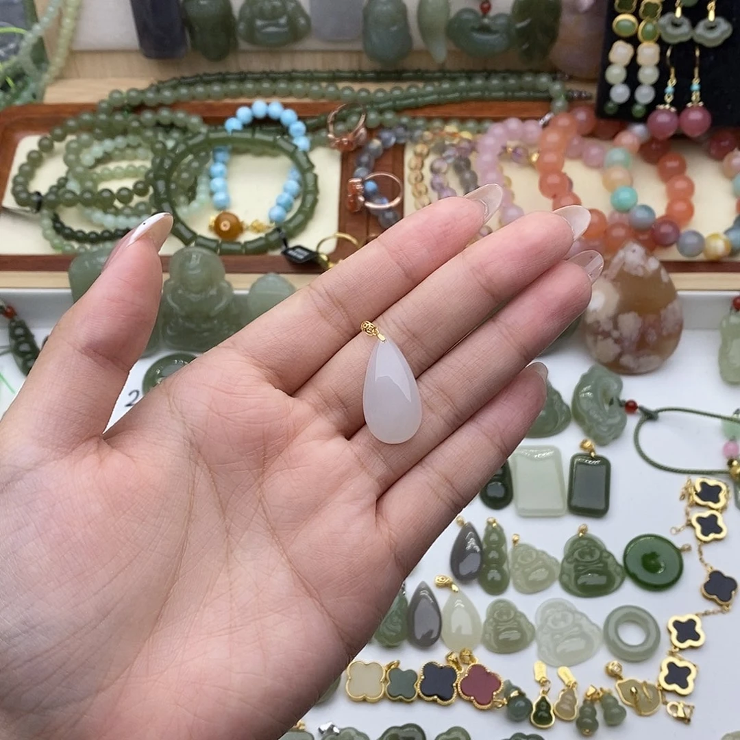 和田玉18K金镶嵌吊坠(不含链)