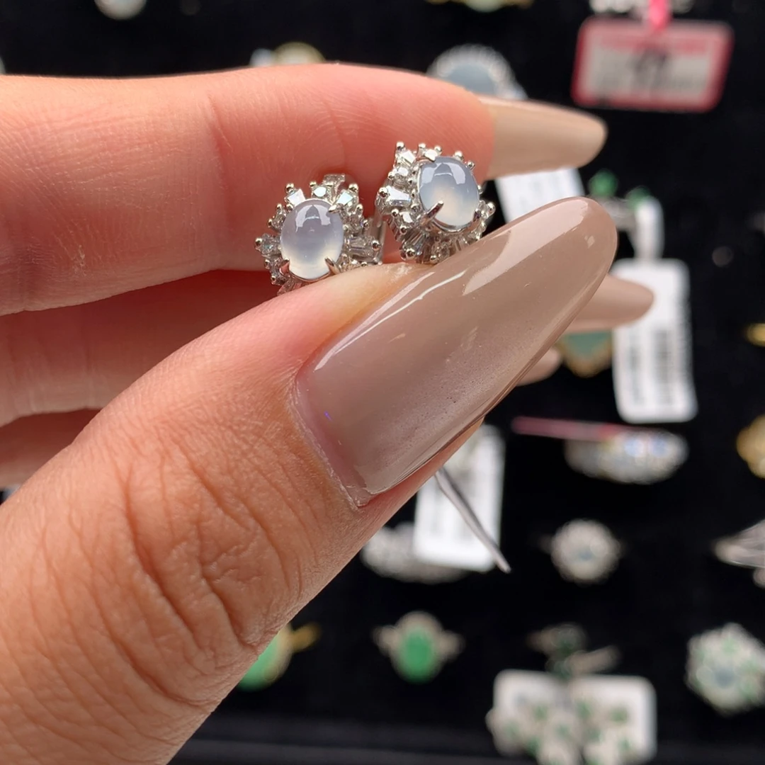 颈饰银S925镶嵌翡翠耳钉