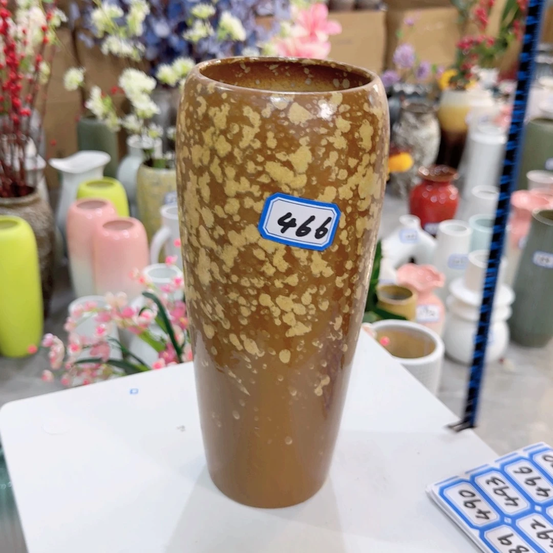 466号陶瓷高25厘米微瑕一个
