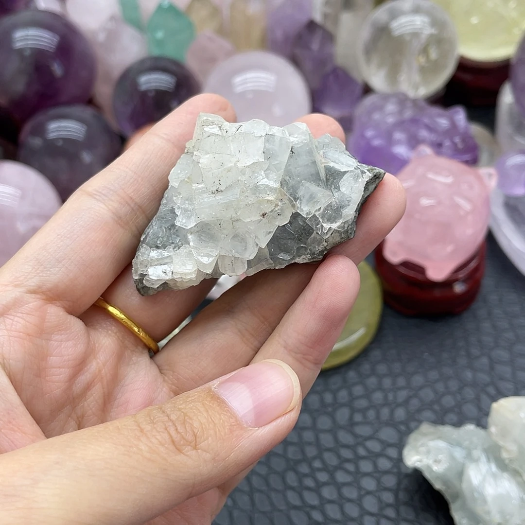 水晶珠宝半成品未镶嵌83晶簇