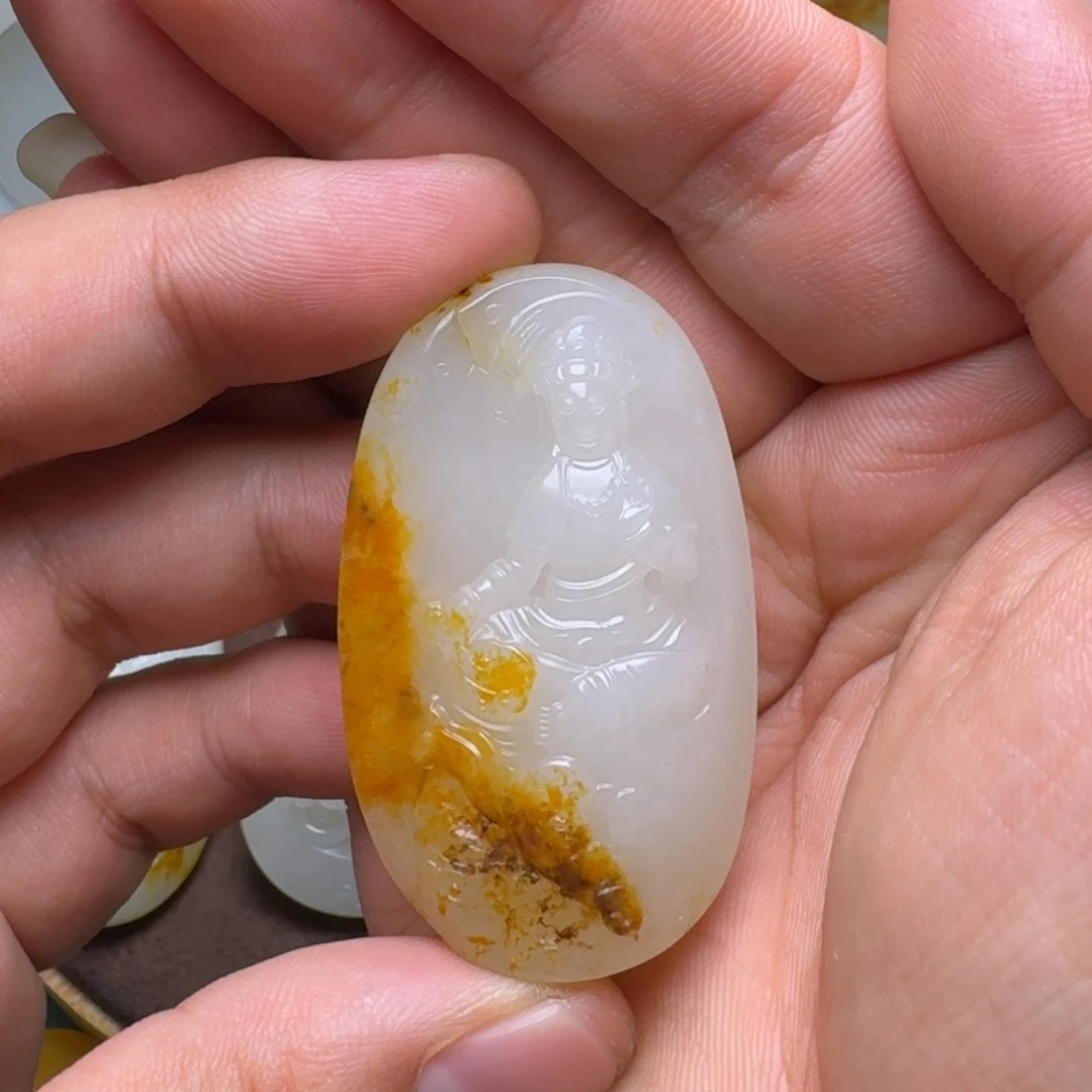 颈饰未镶嵌和田玉