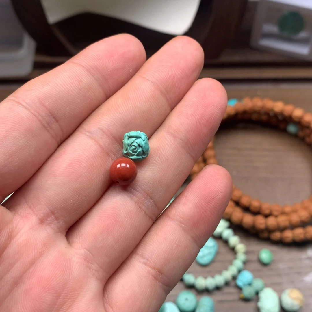 南红玛瑙未镶嵌雕刻