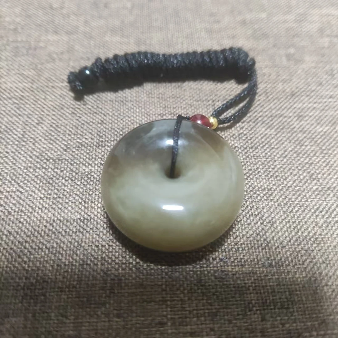 天然和田玉平安扣吊坠糖色质地圆润男女同款气质古风典雅俏色