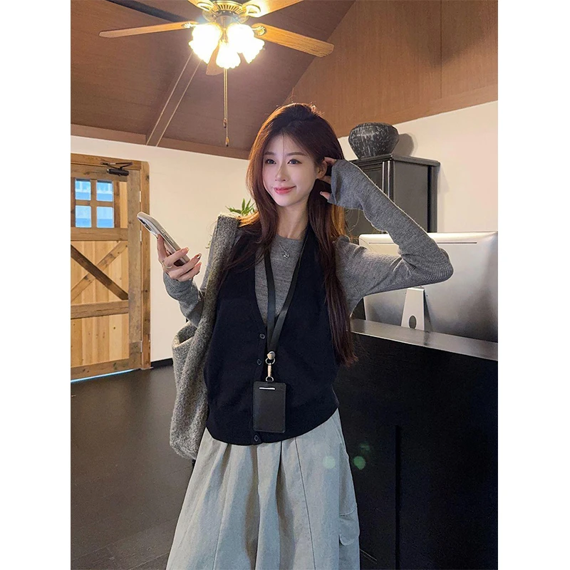 女生韩系ins衣服秋季时尚套装简约长袖内搭T恤针织马甲阔腿工装裤