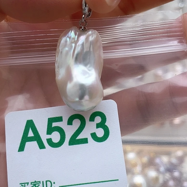 未镶嵌天然珍珠。  漏 漏 漏淡水珍珠