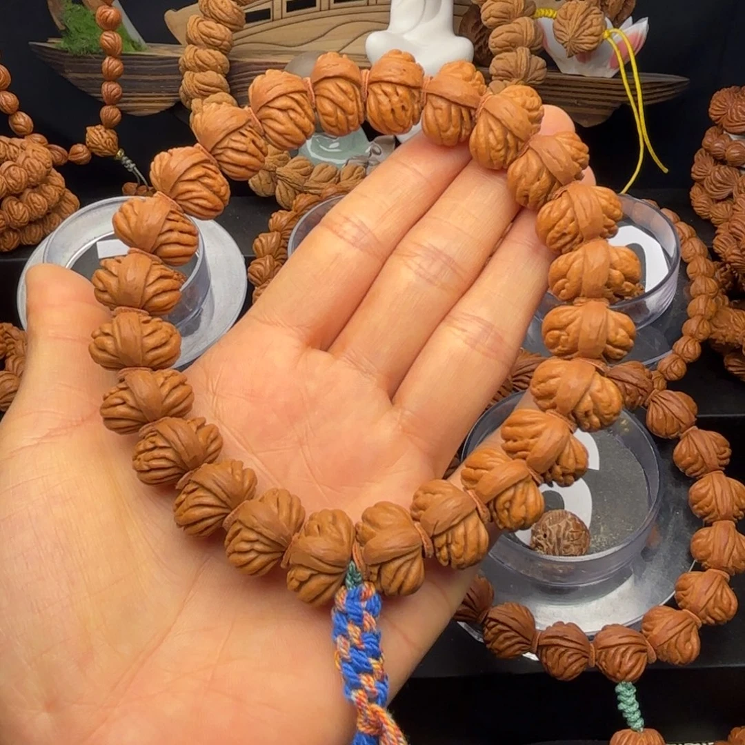 半***心吊坠桃核野生矮金蟾手持