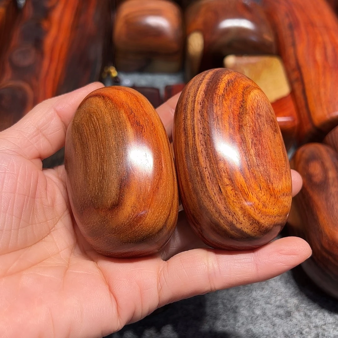 呼***童交趾黄檀（大红酸枝）