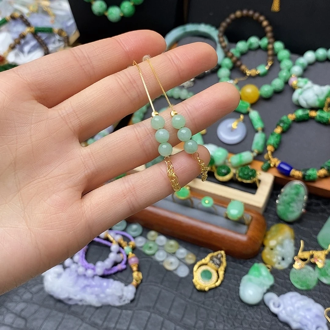 翡翠未镶嵌颈饰圆珠