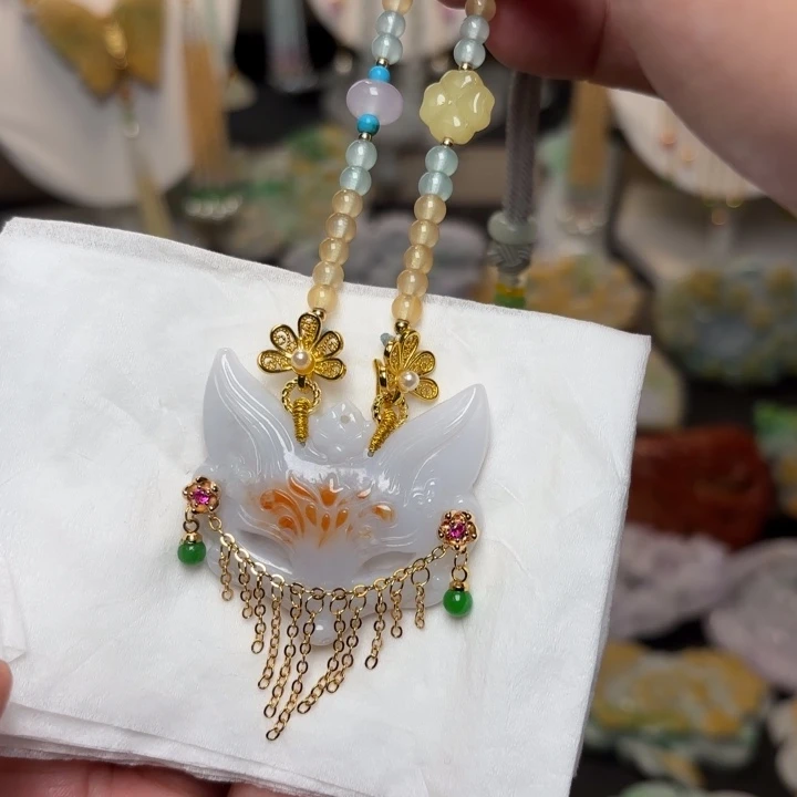 翡翠未镶嵌颈饰吊坠
