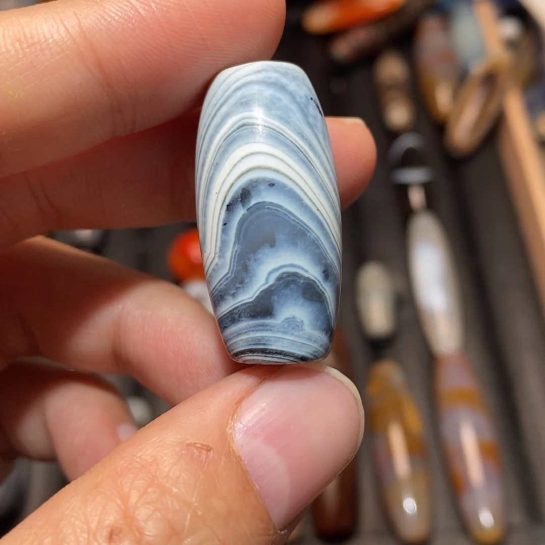 玛瑙/玉髓颈饰未镶嵌方*