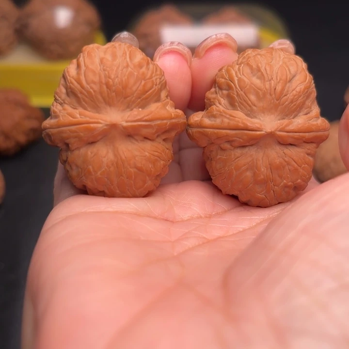 桃核把件39元宝狮子头