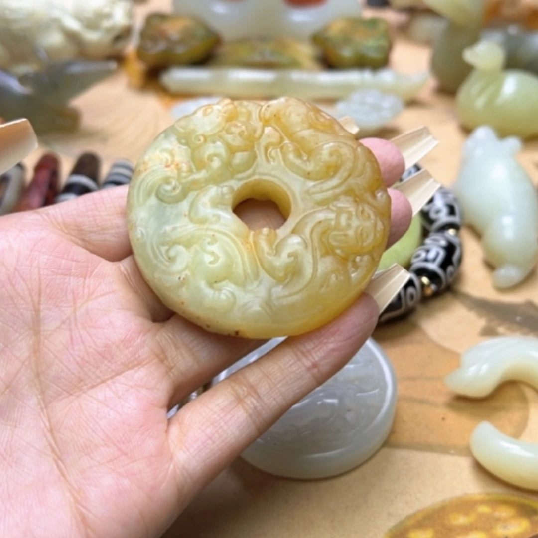 【闪购商品】蛇纹石玉颈饰未镶嵌