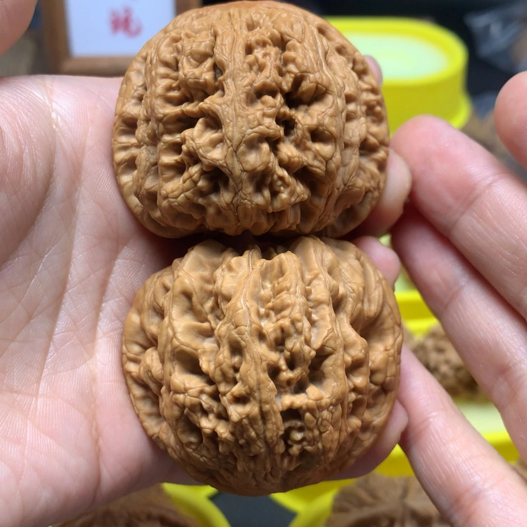 文玩核桃把件50粗筋