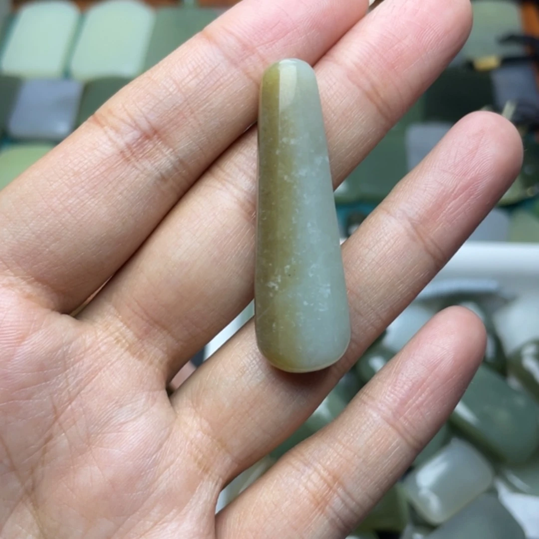 【闪购商品】颈饰未镶嵌和田玉