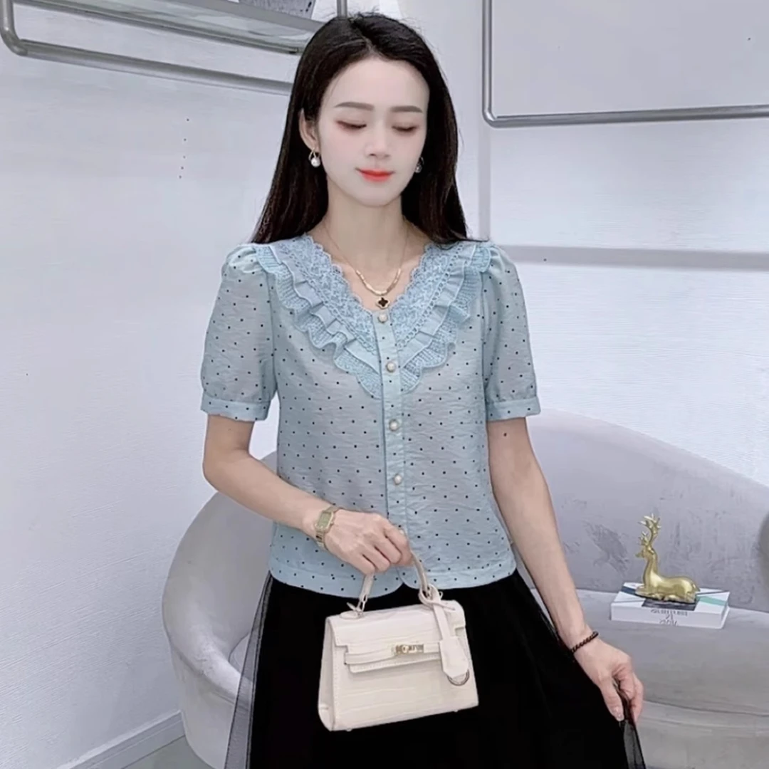 时尚衬衫女2025夏季新款洋气显瘦减龄设计感拼接蕾丝V领短袖上衣