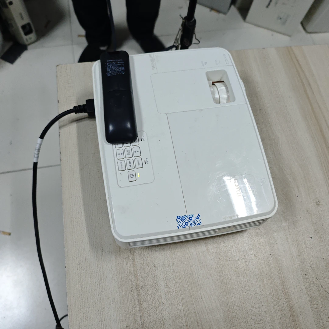 高清投影仪运费到付