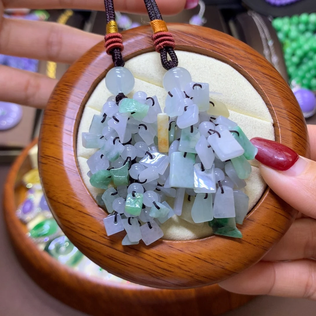 【闪购商品】翡翠颈饰未镶嵌翡翠