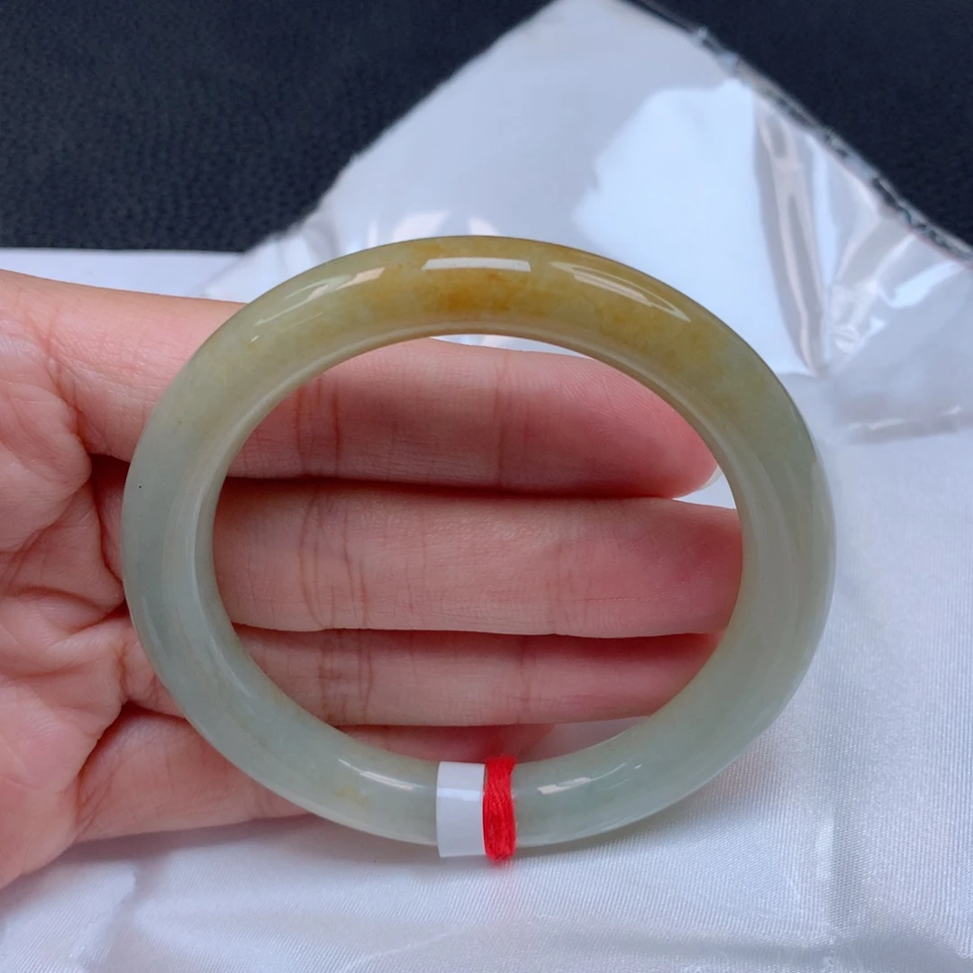 翡翠手镯未镶嵌天然