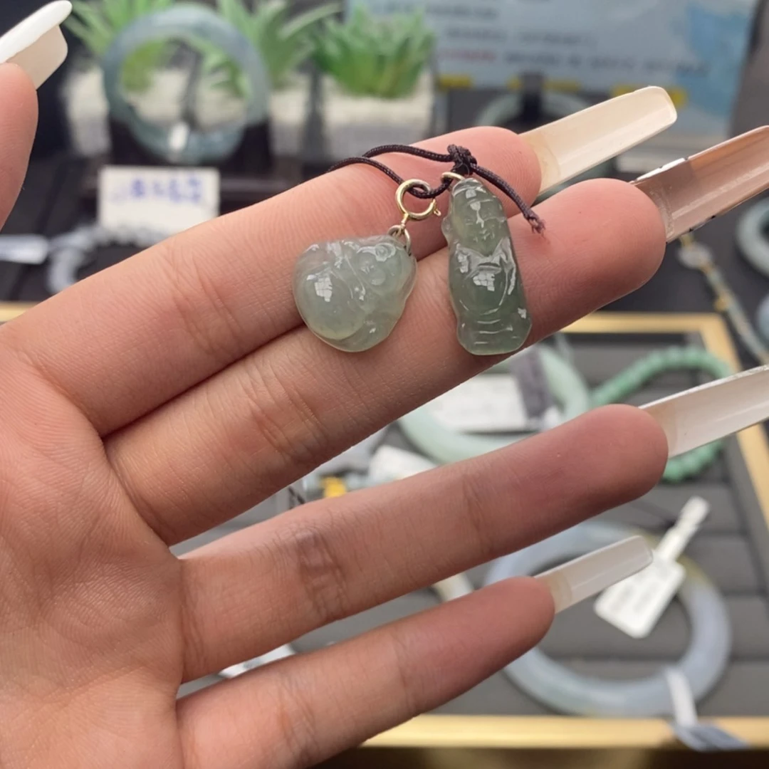 【闪购商品】颈饰银S925镶嵌翡翠