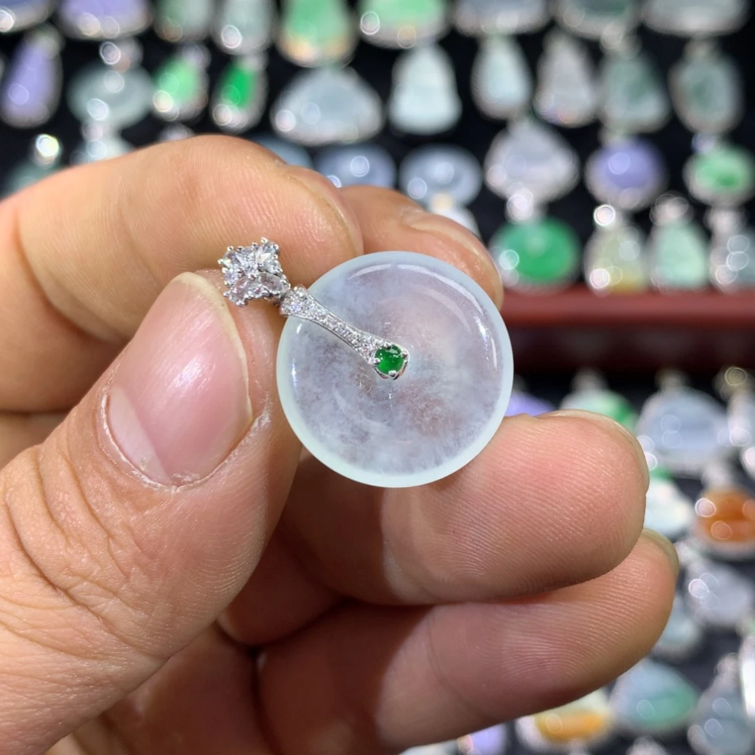 翡翠18K金镶嵌耳饰