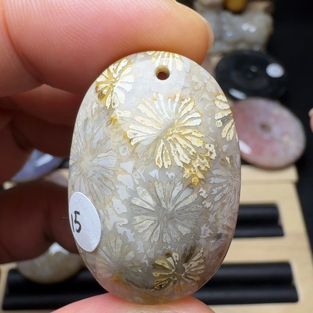 硅化玉未镶嵌纯天然色有机玉石保真色