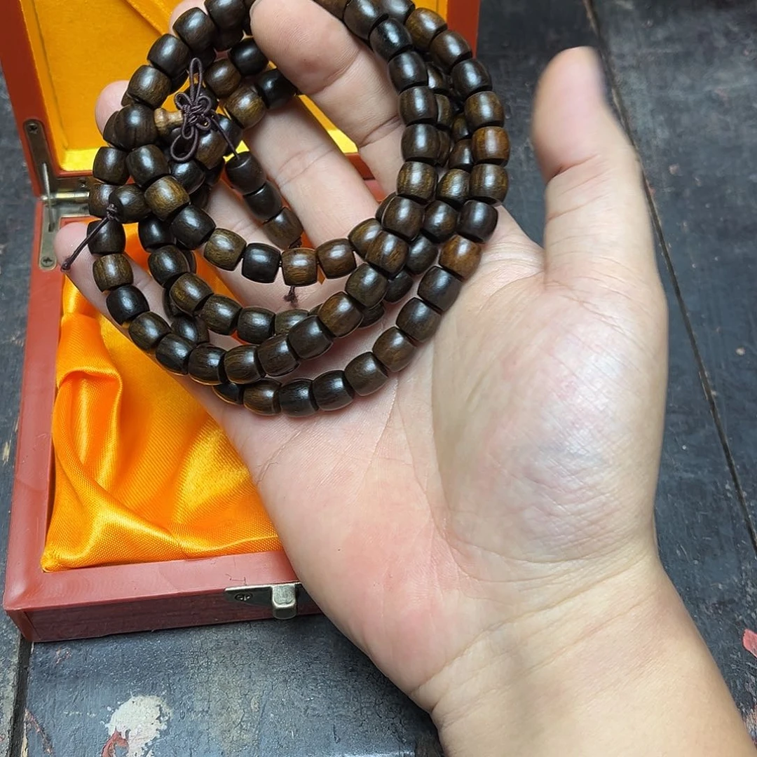 大叶紫檀（黑酸枝木类）