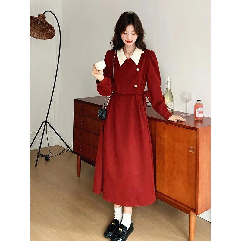 法式订婚回门红色连衣裙女2025春秋新款收腰显瘦假两小个子连衣裙