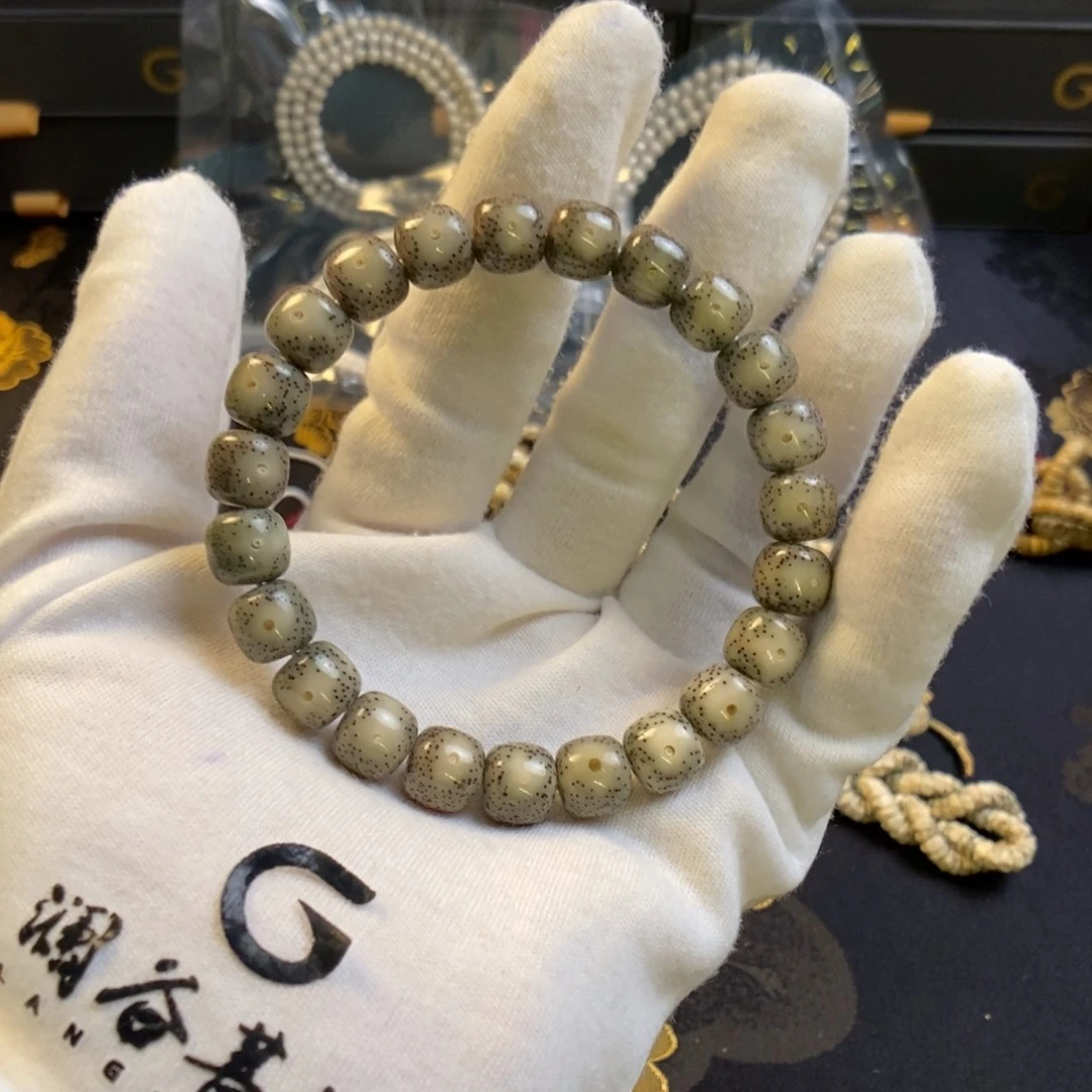 星月菩提手串正月黄金瞳10✖️9