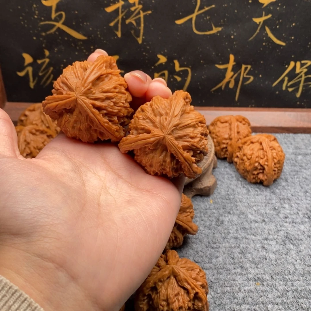 【闪购商品】吊坠文玩核桃网****心