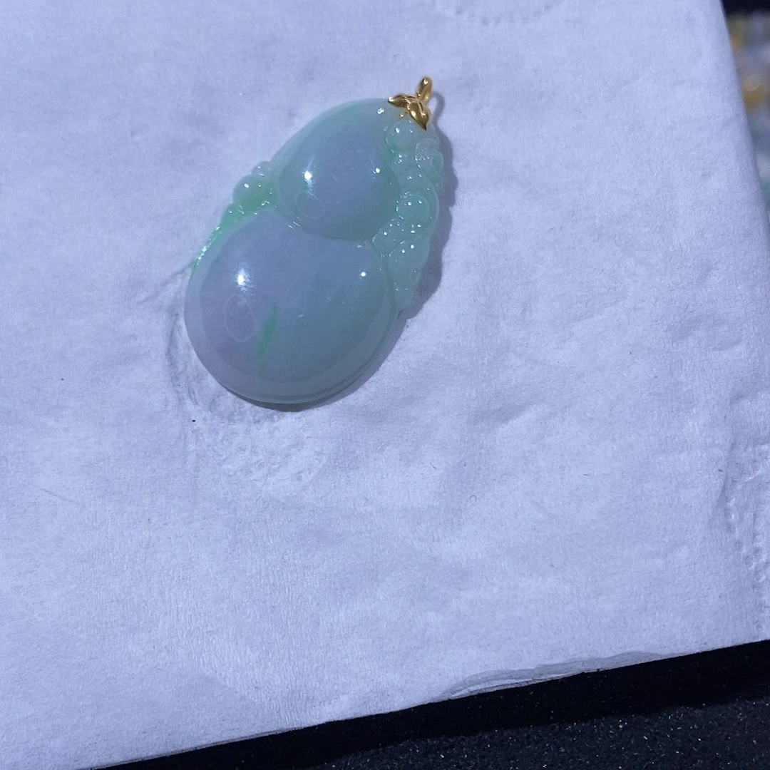 翡翠吊坠(不含链)18K金镶嵌