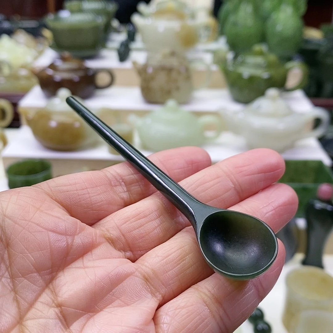 和田玉茶杯未镶嵌