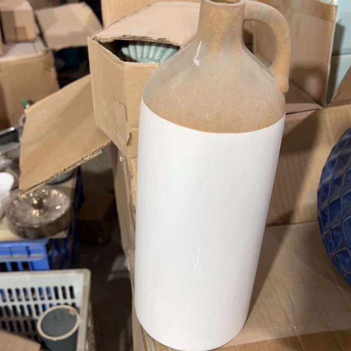 陶瓷花瓶微瑕捡漏出