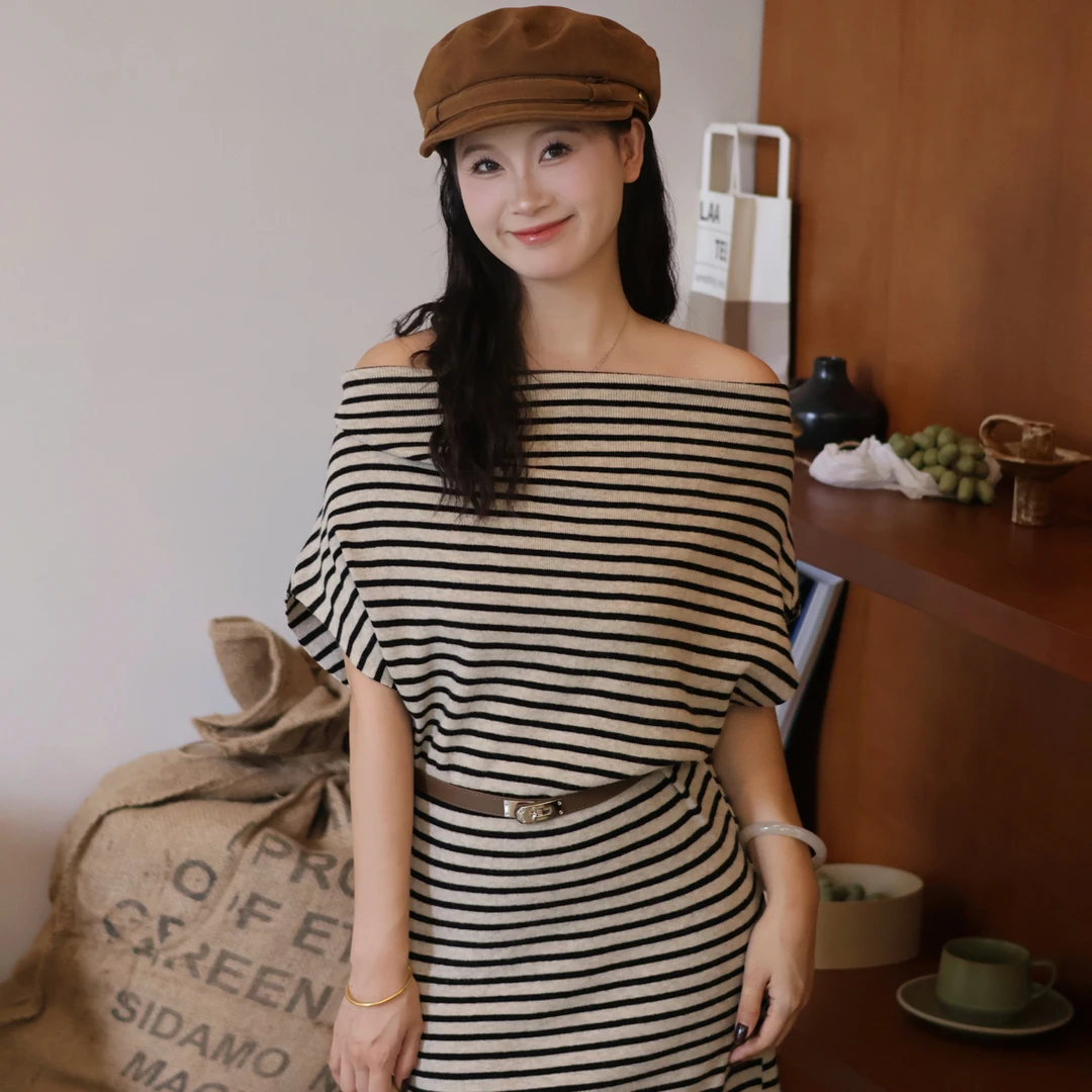 SHISAN十三服装 【气质姐姐】条纹不规则露肩连衣裙