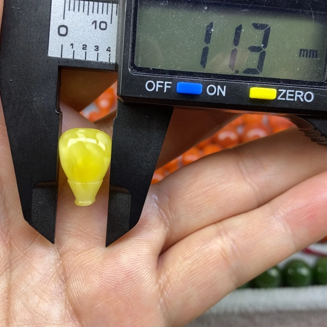 蜜蜡未镶嵌裸石三通11mm