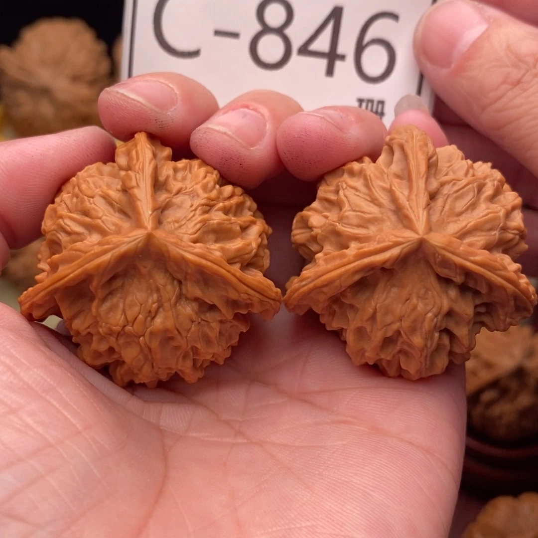 文玩核桃把件正奔39