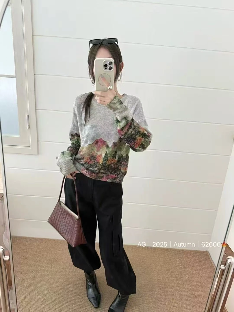 7031【臻炫女装】新款设计感金丝山水画圆领时尚百搭韩系长袖上衣