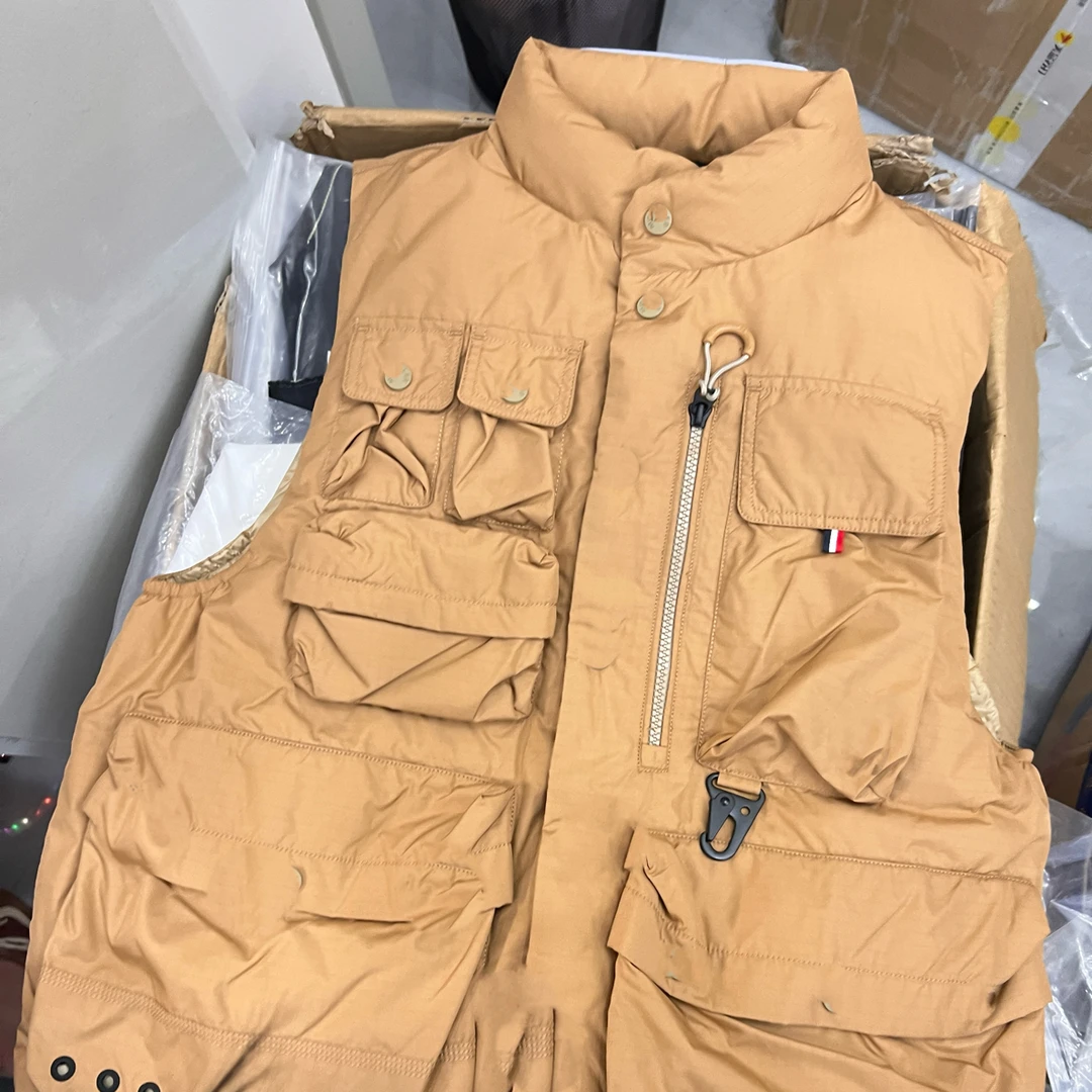 8081 萌 新款男士羽绒马甲