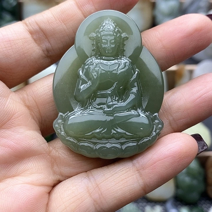 颈饰未镶嵌和田玉（糖玉）