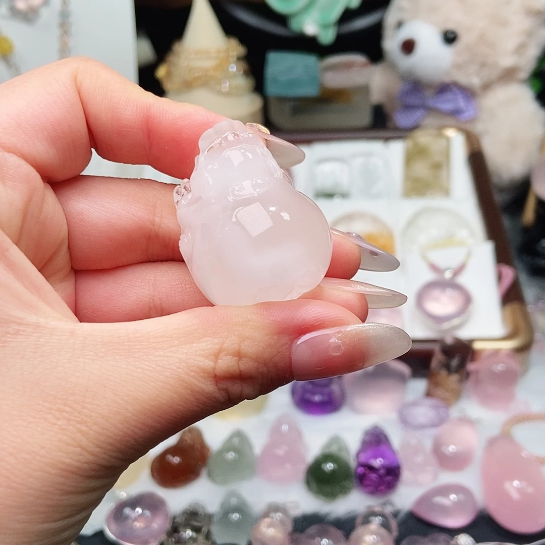 夏***至未镶嵌水晶吊坠(赠链)