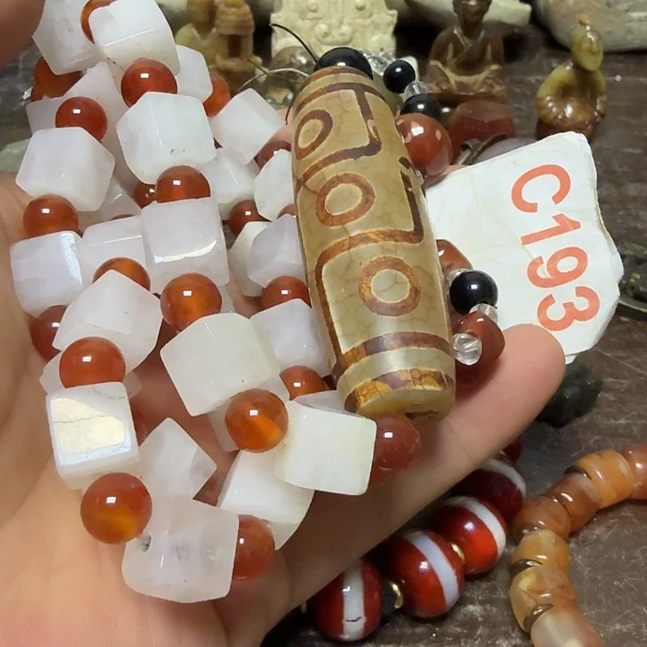 未镶嵌颈饰玛瑙/玉髓