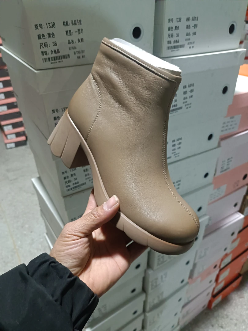 85662头层羊皮百搭短靴