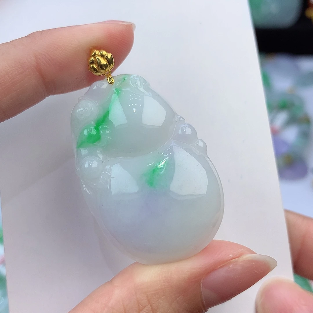 翡翠颈饰18K金镶嵌缅甸翡翠