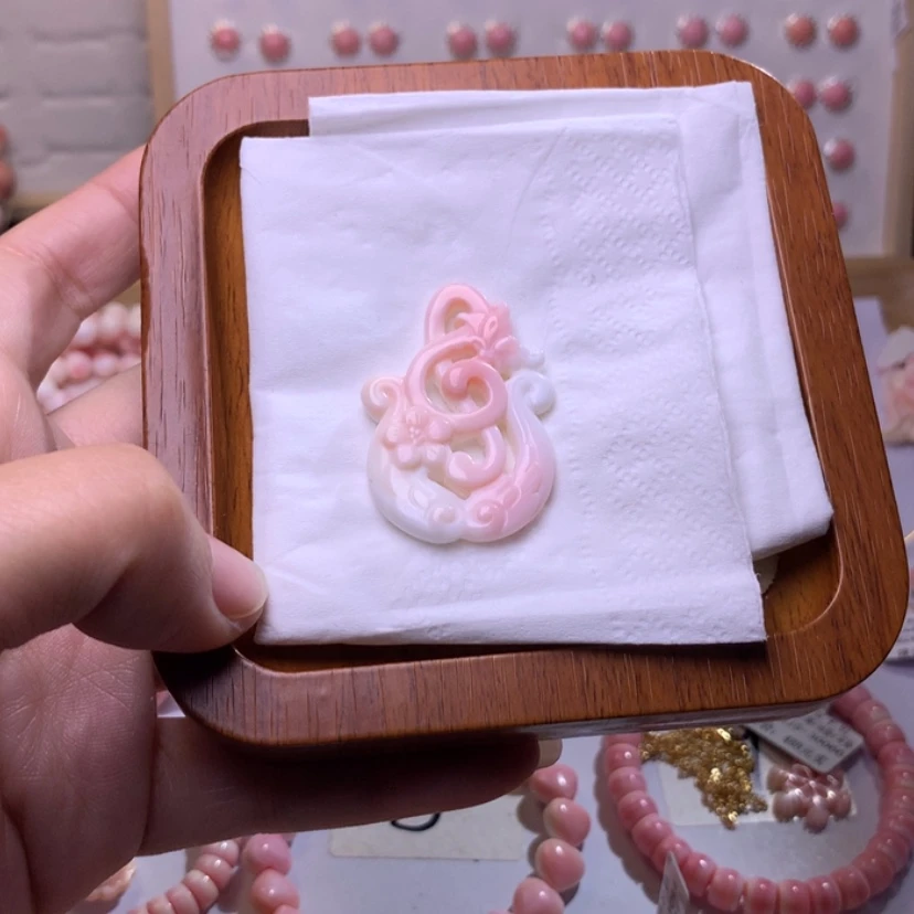 【闪购商品】查罗石颈饰合金福利