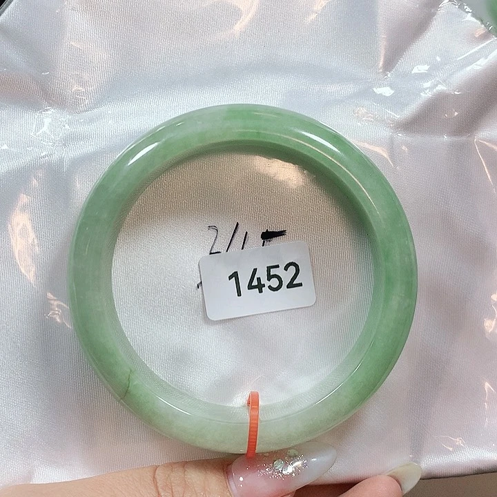 翡翠手镯未镶嵌天然翡翠手镯58