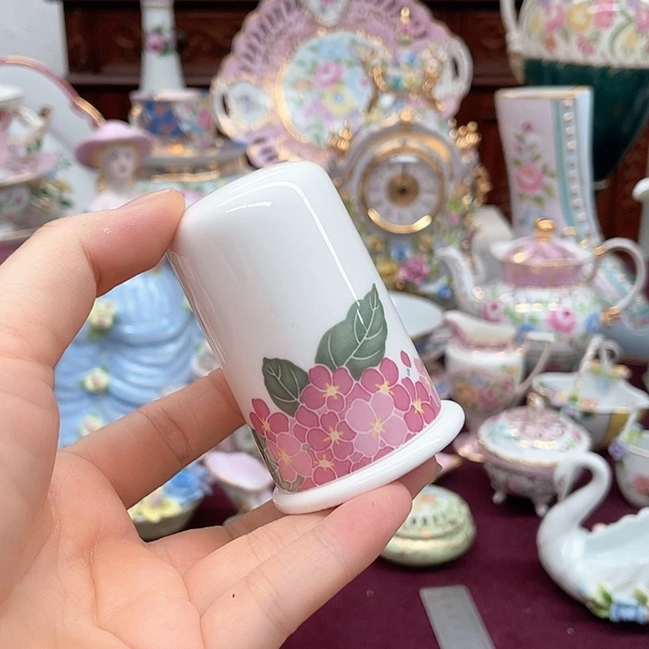 杯碟陶瓷摆件陶瓷